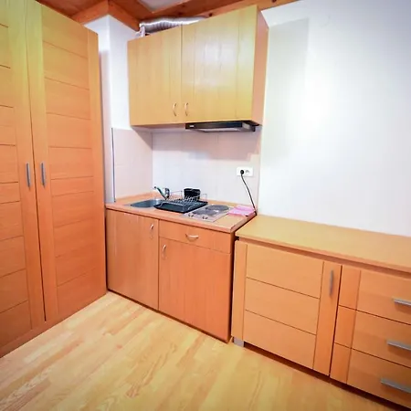 Etna Vucko Apartment *