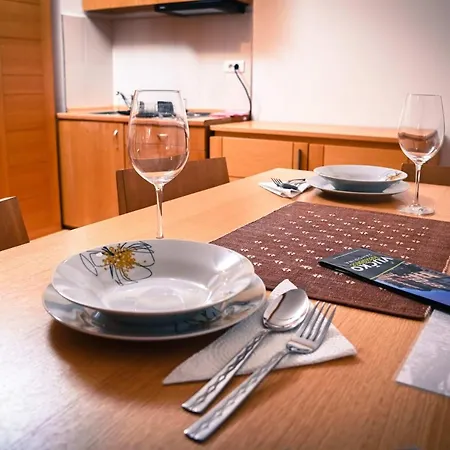 Etna Vucko Lejlighed